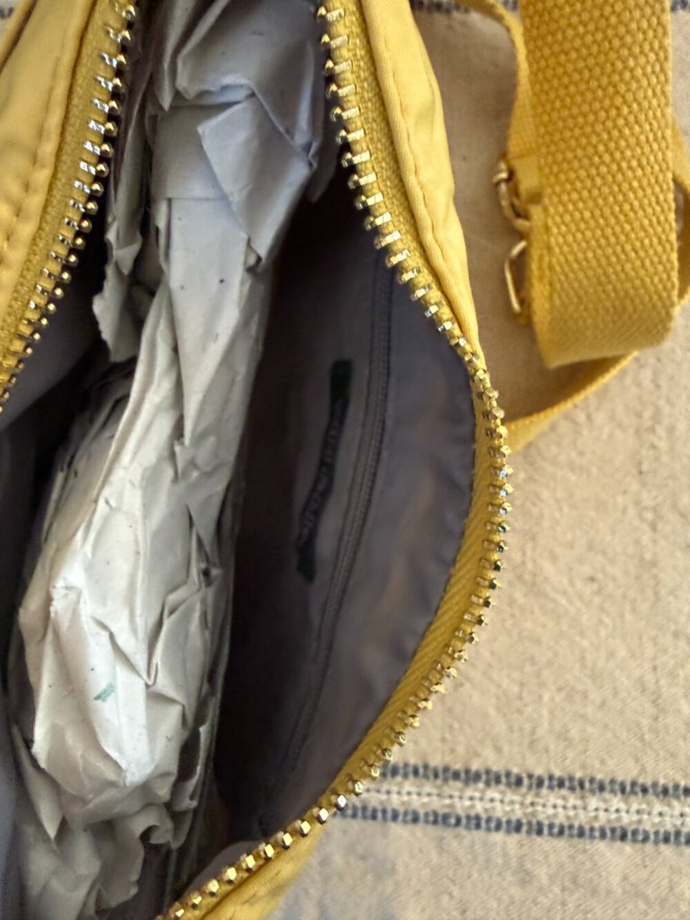 NWT Wild Fable Yellow 3-in-1 Shoulder Crossbody Bag With Coin Pouch - Picture 4 of 4